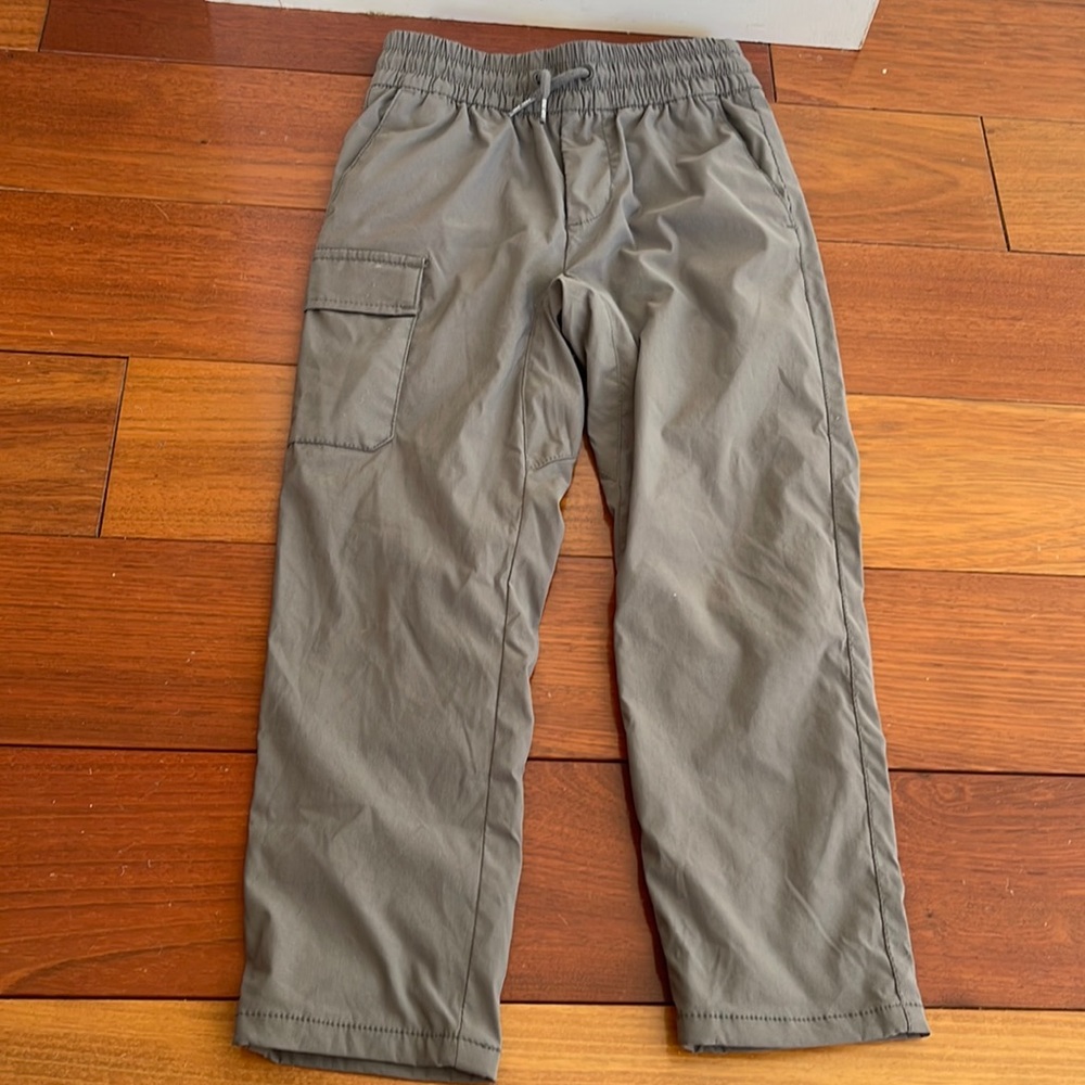 Gap size small (6/7) boys pants